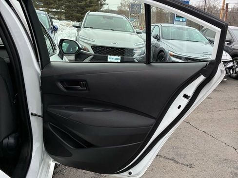 Used 2023 Toyota Corolla LE image 42