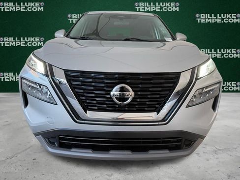 Used 2021 Nissan Rogue SV image 10