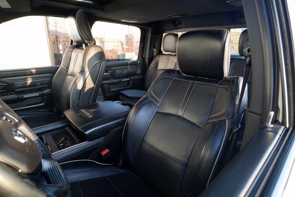 Used 2019 RAM 3500 Limited AWD/4WD image 18