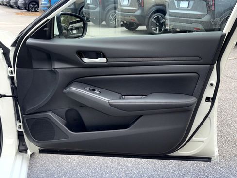 New 2025 Nissan Altima 2.5 SV w/ SV Premium Package image 13