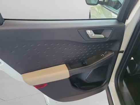 Used 2020 Ford Escape SEL image 26