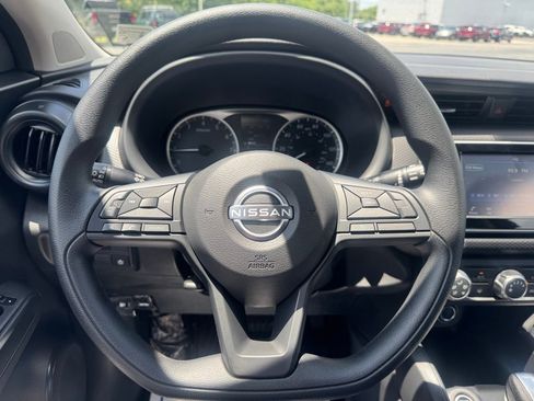 New 2025 Nissan Kicks Play S FWD image 16