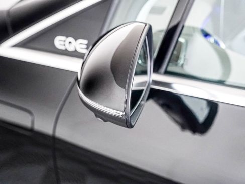 Certified 2023 Mercedes-Benz EQE 500 4MATIC Sedan w/ Exclusive Trim Package image 24