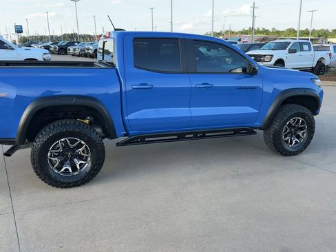 Used 2026 Chevrolet Colorado ZR2 w/ Technology Package AWD/4WD image 8