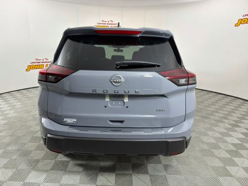 New 2026 Nissan Rogue SV AWD/4WD image 4
