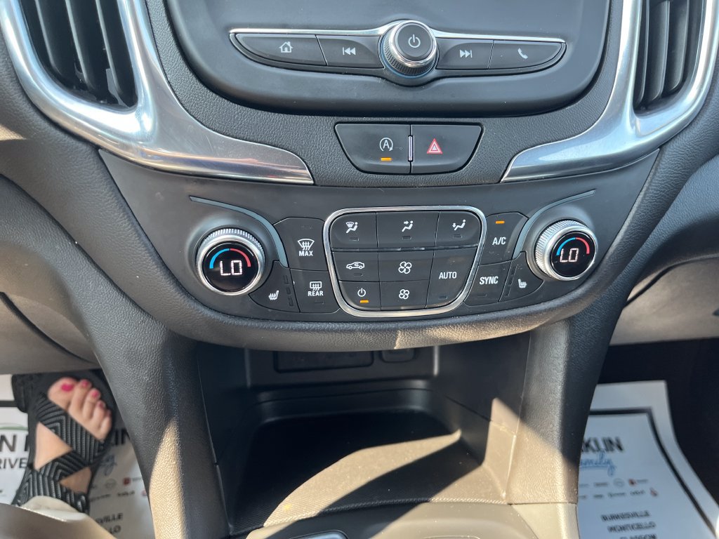 Used 2024 Chevrolet Equinox LT w/ LPO, Floor Liner Package FWD image 19
