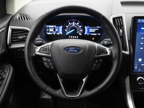 Used 2024 Ford Edge SEL w/ Convenience Package image 32