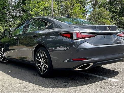 Used 2024 Lexus ES 350 w/ Premium Package FWD image 6