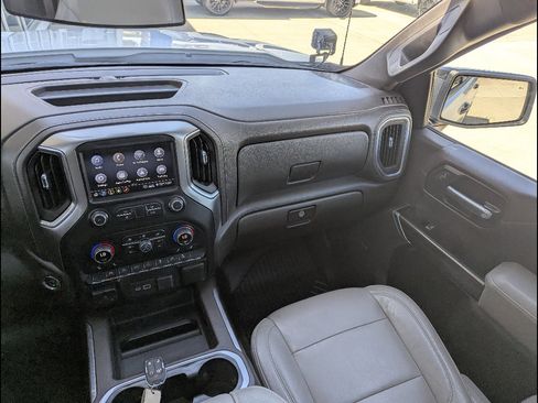 Used 2020 Chevrolet Silverado 1500 LT Trail Boss image 29