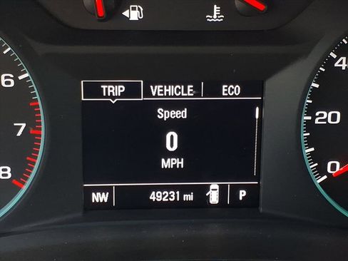 Used 2023 Chevrolet Traverse LS image 18