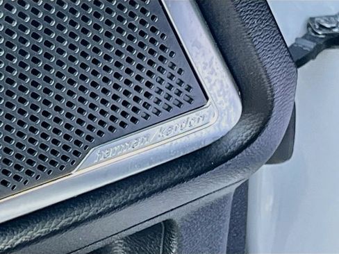 Used 2022 Kia Telluride SX w/ SX Prestige Package AWD/4WD image 19