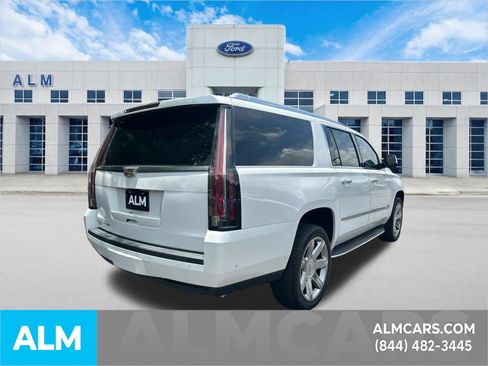Used 2020 Cadillac Escalade ESV Luxury RWD image 5