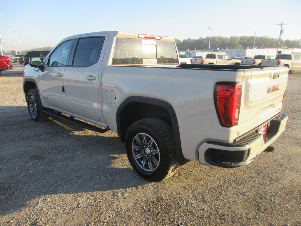New 2026 GMC Sierra 1500 AT4 w/ AT4 Premium Package AWD/4WD image 7