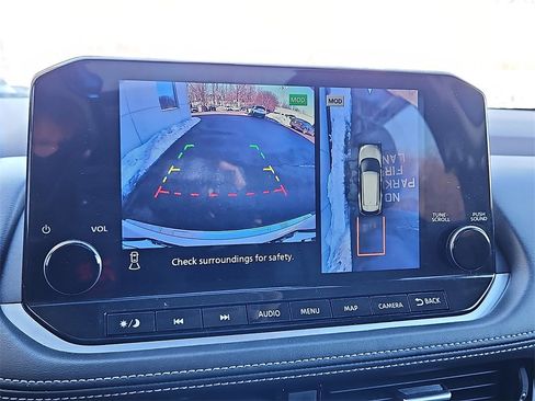 Used 2023 Nissan Rogue Platinum w/ Platinum Premium Package image 22