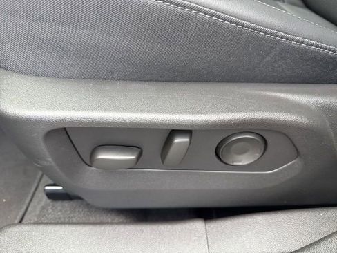 Used 2025 Buick Envision Preferred AWD/4WD image 11