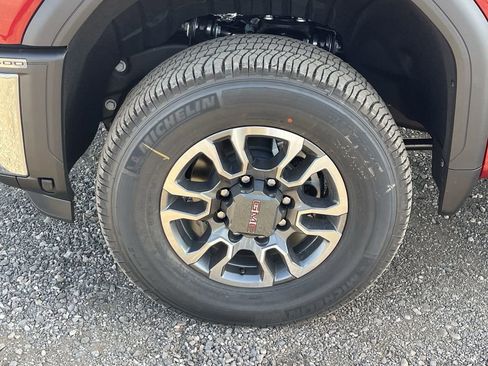 New 2026 GMC Sierra 2500 SLT AWD/4WD image 30