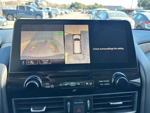 Used 2023 Nissan Armada SL image 25