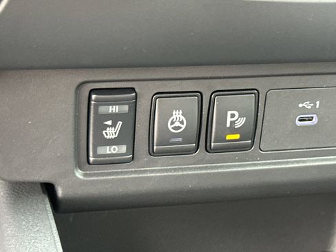 New 2026 Nissan Frontier SV w/ SV Convenience Package image 32