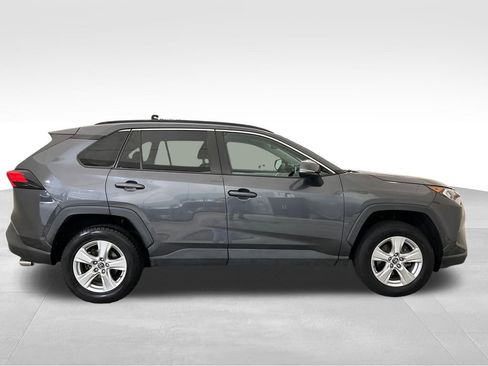 Used 2021 Toyota RAV4 XLE FWD image 6