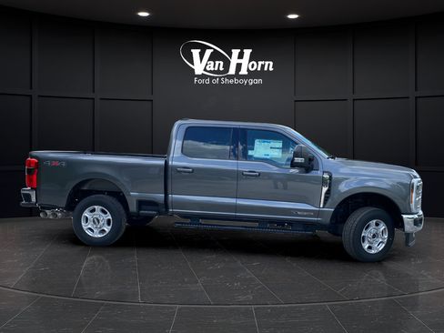 New 2026 Ford F250 XLT w/ XLT Premium Package AWD/4WD image 8
