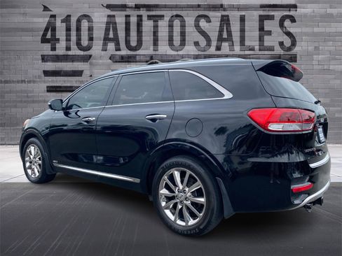 Used 2017 Kia Sorento SX image 8