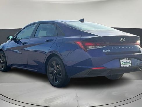 Used 2023 Hyundai Elantra SEL image 4