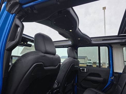 New 2026 Jeep Wrangler Sahara AWD/4WD image 6