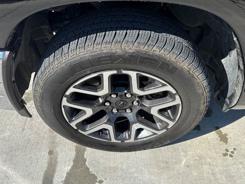 Used 2025 RAM 1500 Laramie image 18