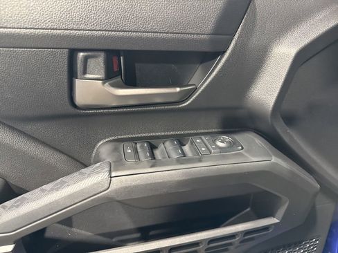 Used 2025 Toyota Tacoma TRD Off-Road image 35