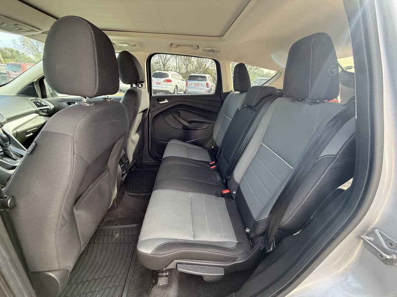 Used 2014 Ford Escape SE w/ Equipment Group 201A FWD image 21