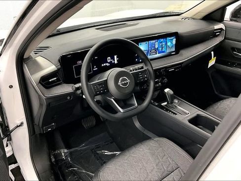 New 2026 Nissan Kicks SV w/ Cold Weather Package FWD image 7