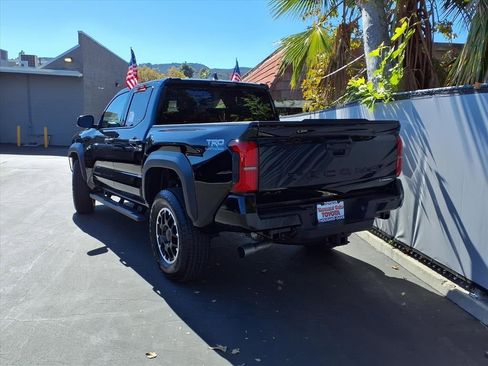 New 2025 Toyota Tacoma TRD Off-Road image 5
