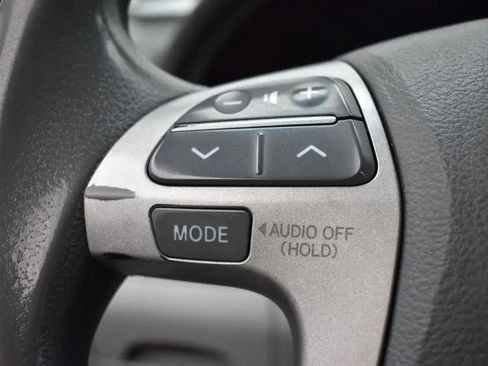 Used 2009 Toyota Camry LE image 20