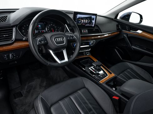 Certified 2023 Audi Q5 2.0T Premium w/ Convenience Package AWD/4WD image 9