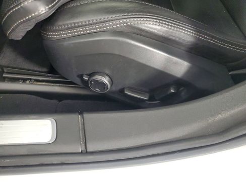 Used 2017 Volvo S90 T6 Inscription w/ Vision Package image 29