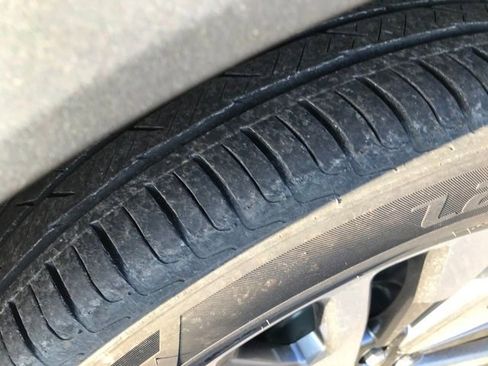 Used 2022 Ford Escape Titanium image 23