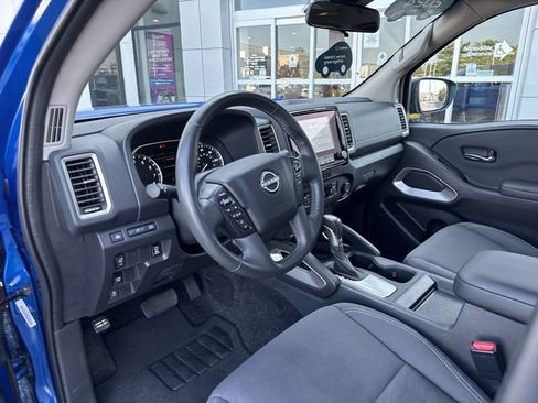 Used 2024 Nissan Frontier SV w/ SV Convenience Package RWD image 10