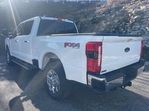Certified 2024 Ford F250 Lariat w/ Chrome Package image 5