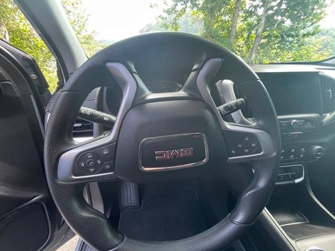 Used 2024 GMC Terrain SLE w/ Elevation Edition AWD/4WD image 12