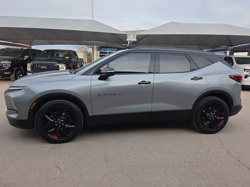 Used 2023 Chevrolet Blazer LT image 3