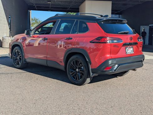 Used 2024 Toyota Corolla Cross SE w/ Moonroof Package image 4