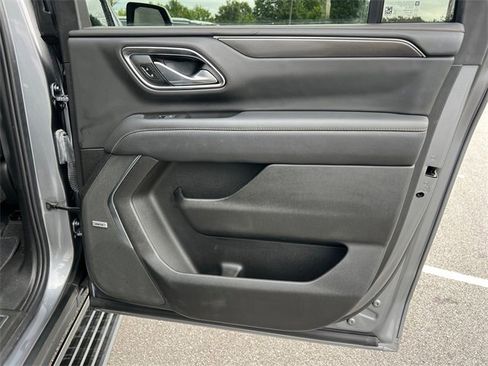 Used 2022 GMC Yukon XL AT4 w/ Max Trailering Package image 16