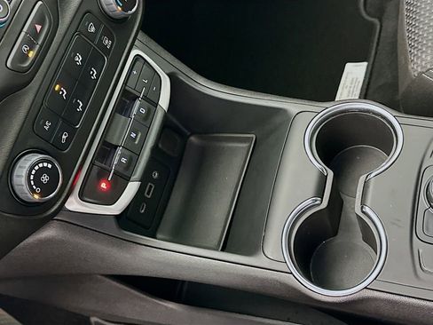 Used 2024 GMC Terrain SLE image 16