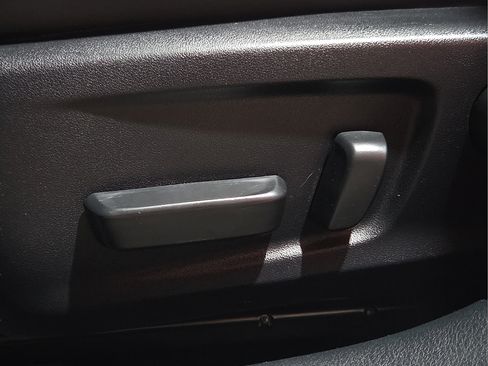 Used 2022 Lexus IS 300 w/ Premium Package RWD image 17