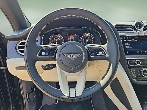 New 2024 Bentley Bentayga Extended Wheelbase image 20