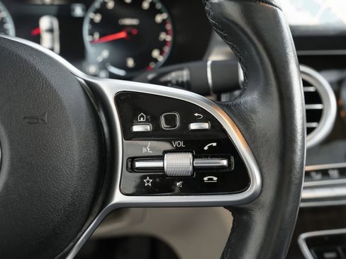 Used 2021 Mercedes-Benz C 300 Sedan image 18