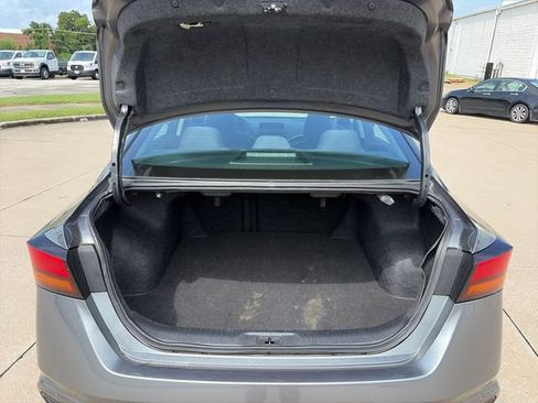 Used 2024 Nissan Altima 2.5 S FWD image 28