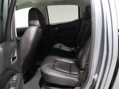 Used 2022 Chevrolet Colorado LT w/ Luxury Package image 19