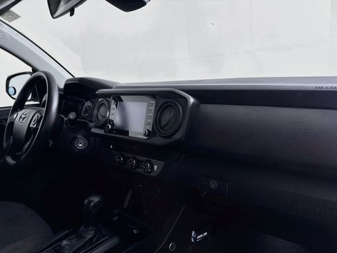 Used 2022 Toyota Tacoma SR RWD image 25
