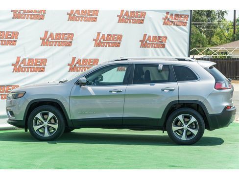 Used 2020 Jeep Cherokee Limited AWD/4WD image 18